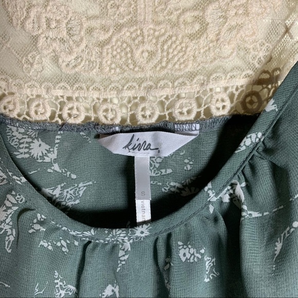 KIRRA ruffle, lace, and floral boho style tank top - Picture 5 of 9